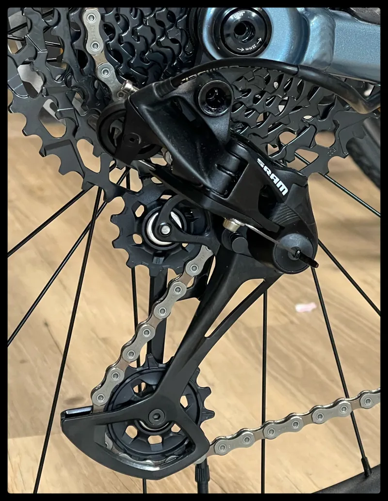 Liv Intrigue 2 Small Aged Denim Womens 2023-5